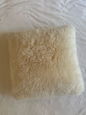 Cream Faux Fur Throw Pillow 15” x 15” Removable Washable Cover & Pillow Insert
